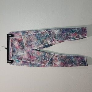 EVOLUTION AND CREATION WOMANS FLORAL TYE DYE WORKOUT ANKLE LENGHT LEGGINGS